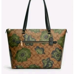 Coach Gallery Tote In Signature Canvas With Kaffe Fassett Print Style No. C4520